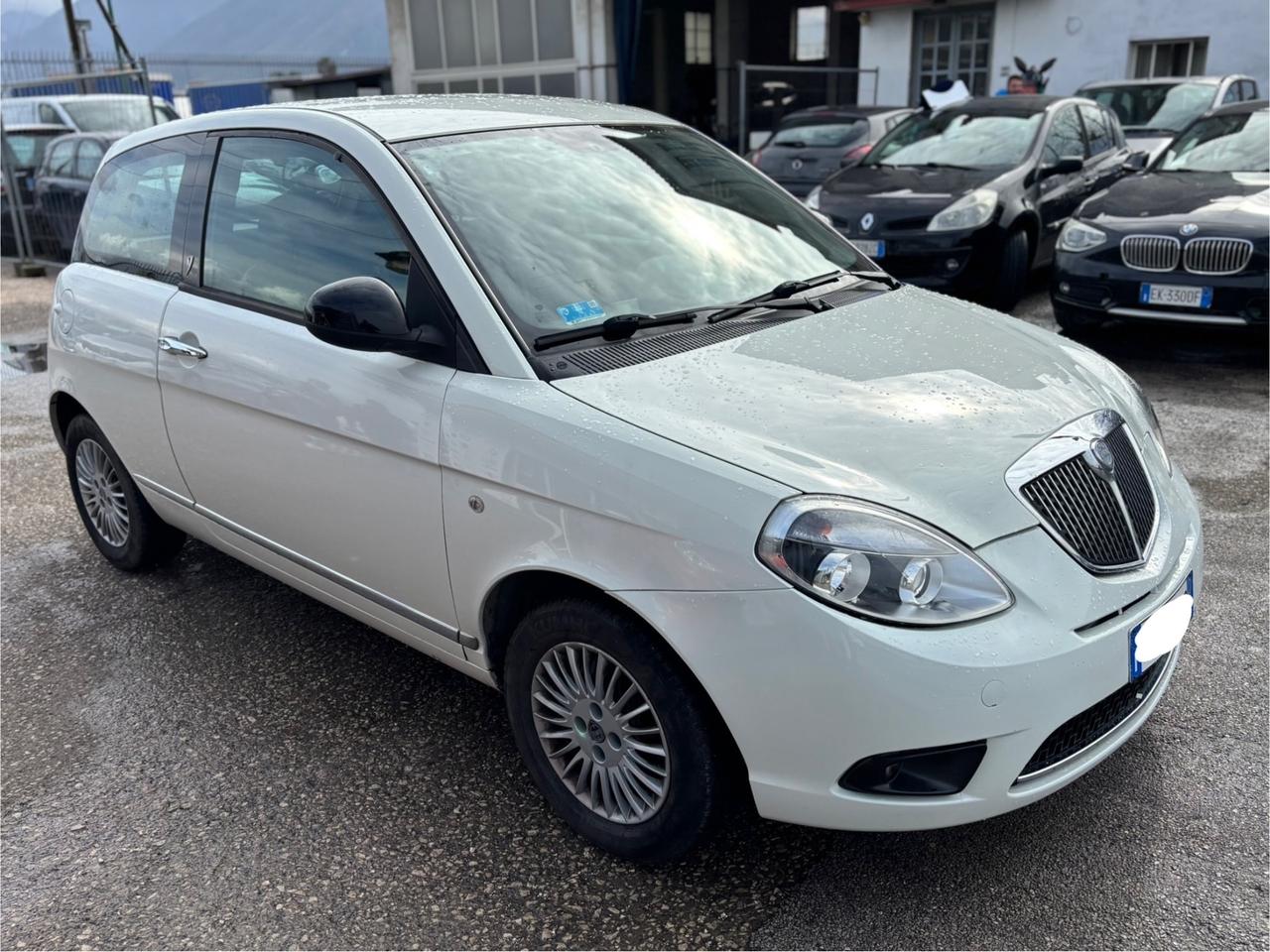 Lancia Ypsilon 1.3 MJT 75 CV