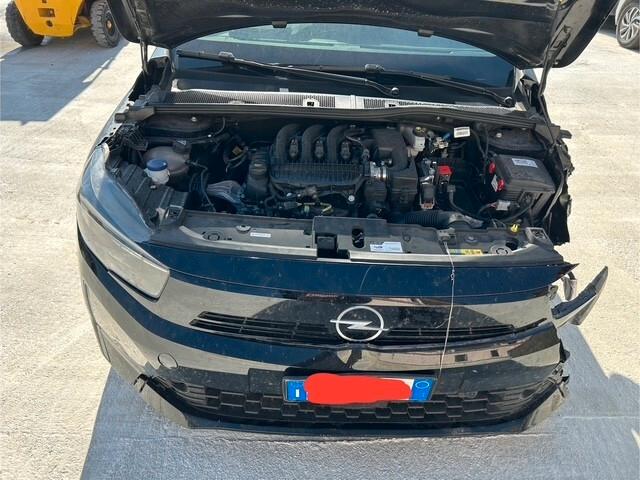 Opel Corsa 1.2 2024 sinistrata incidentata