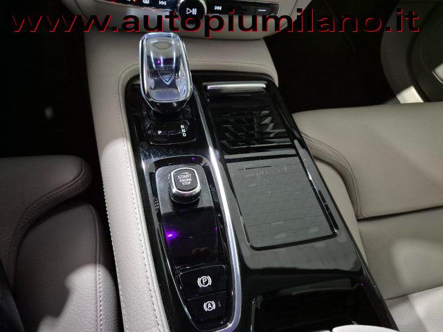 VOLVO V60 T6 Recharge AWD Plug-in Hybrid Inscription Express