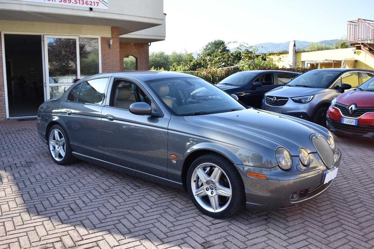 Jaguar S-Type R Supercharged