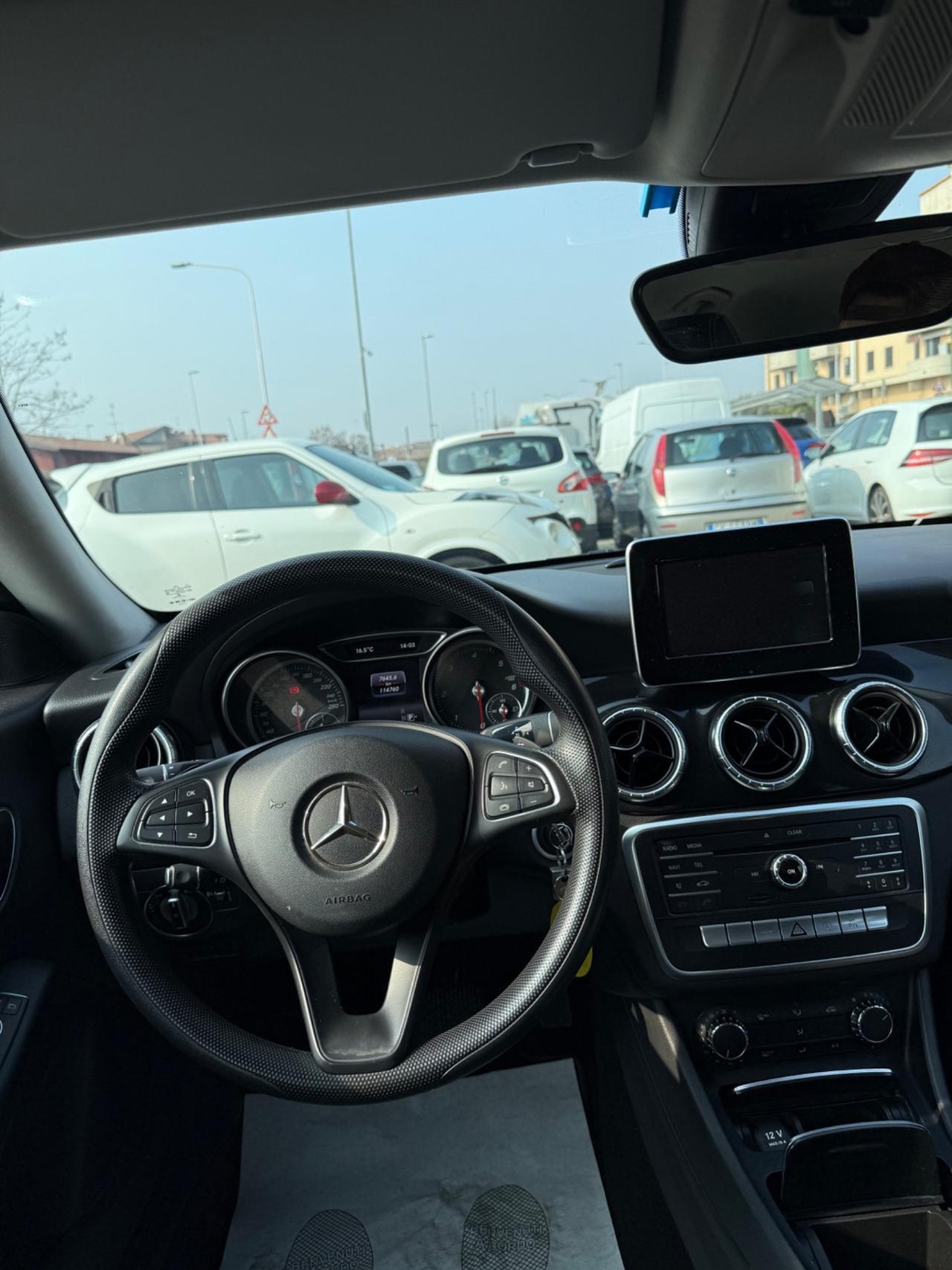 Mercedes-benz CLA 180 d Automatic Premium