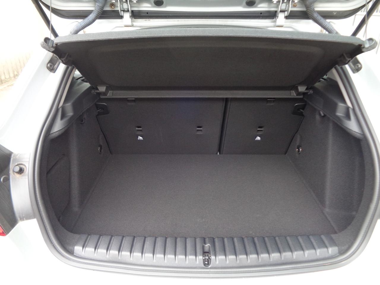 Bmw 116 116d 5p. Business Advantage