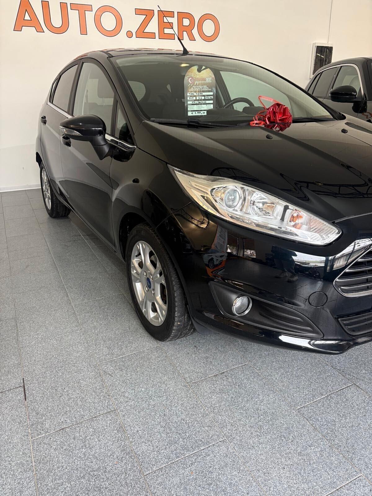 Ford Fiesta 1.4 5 porte Bz.- GPL Black & White Edition