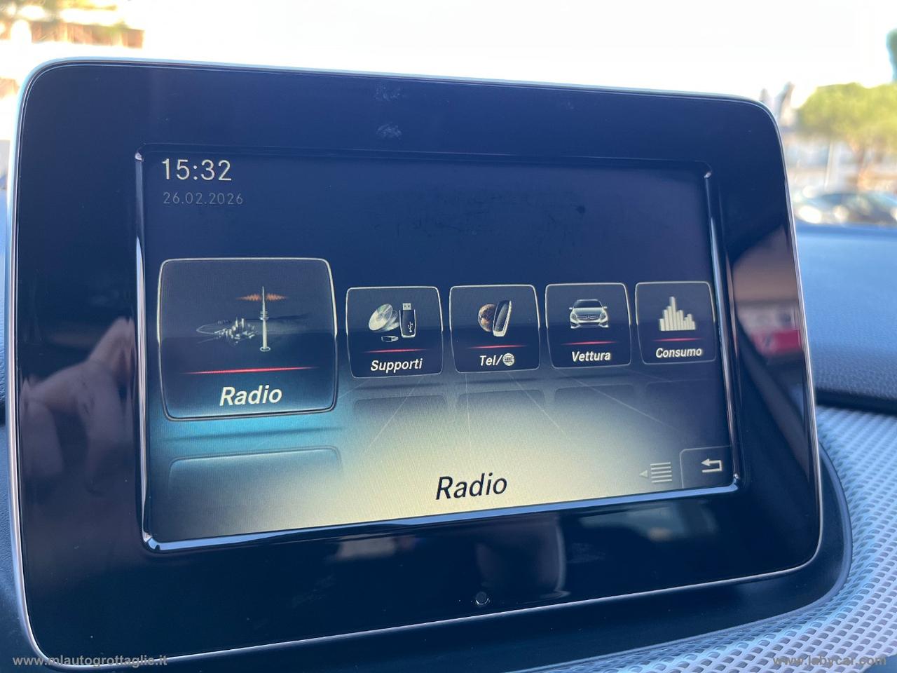 MERCEDES-BENZ B 180 d Sport