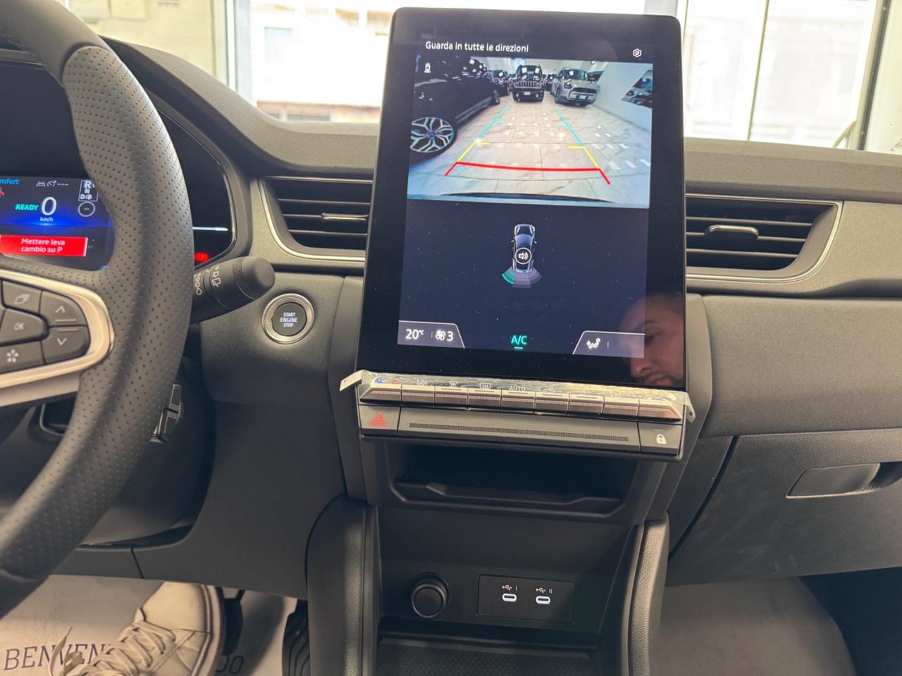 Renault Captur Mild Hybrid 160 CV EDC Techno