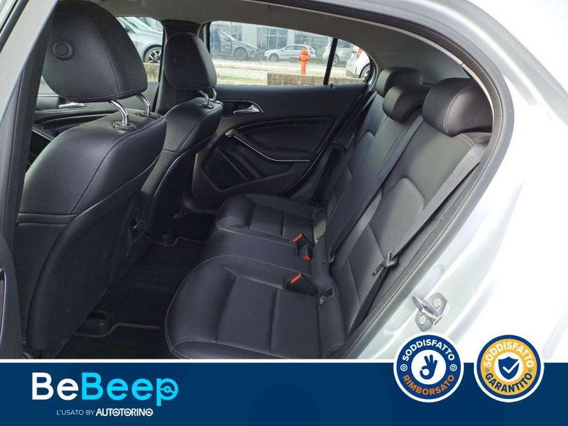 Mercedes-Benz GLA 200 SPORT AUTO