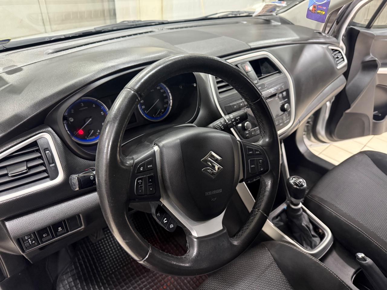 Suzuki sx4 S-Cross 1.6 2015 full optional