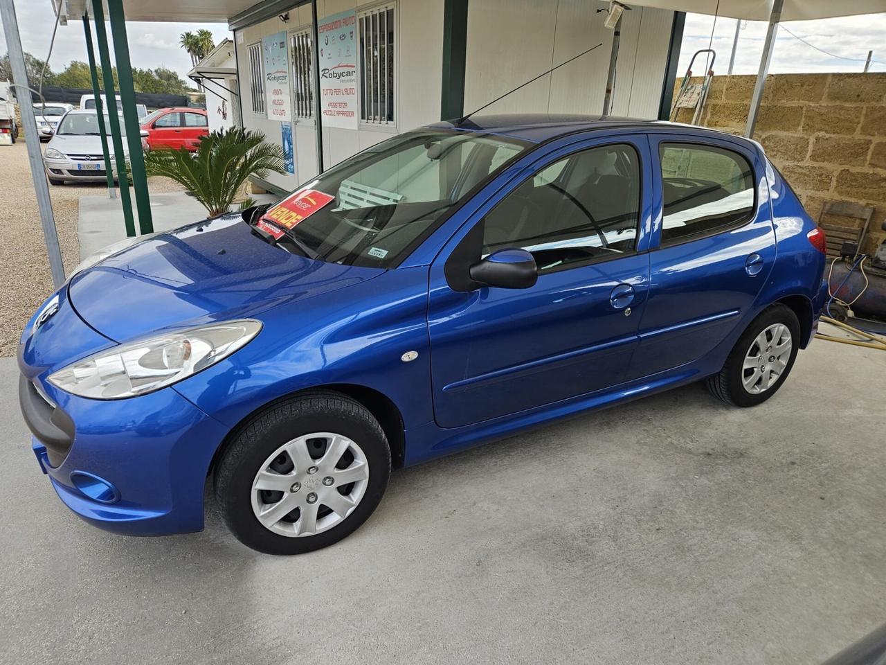 Peugeot 206 1.1 60CV 5p. 2010’