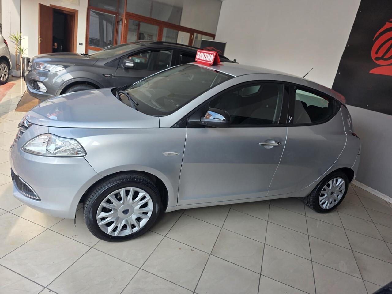 LANCIA YPSILON 1.2 BENZINA DEL NORD ITA 2013