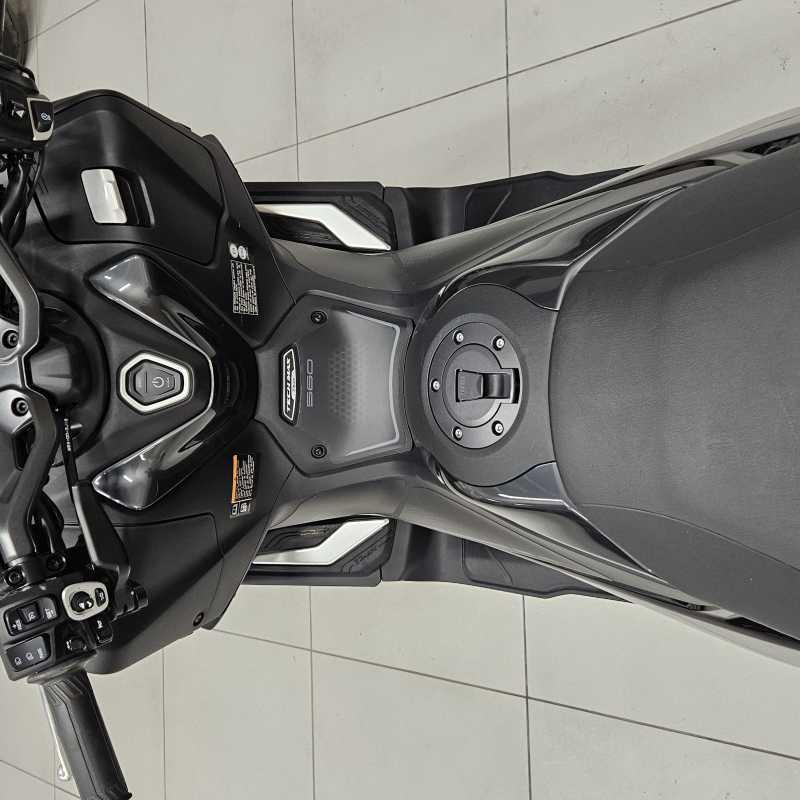Yamaha T-Max 560 Tech Max - 2025
