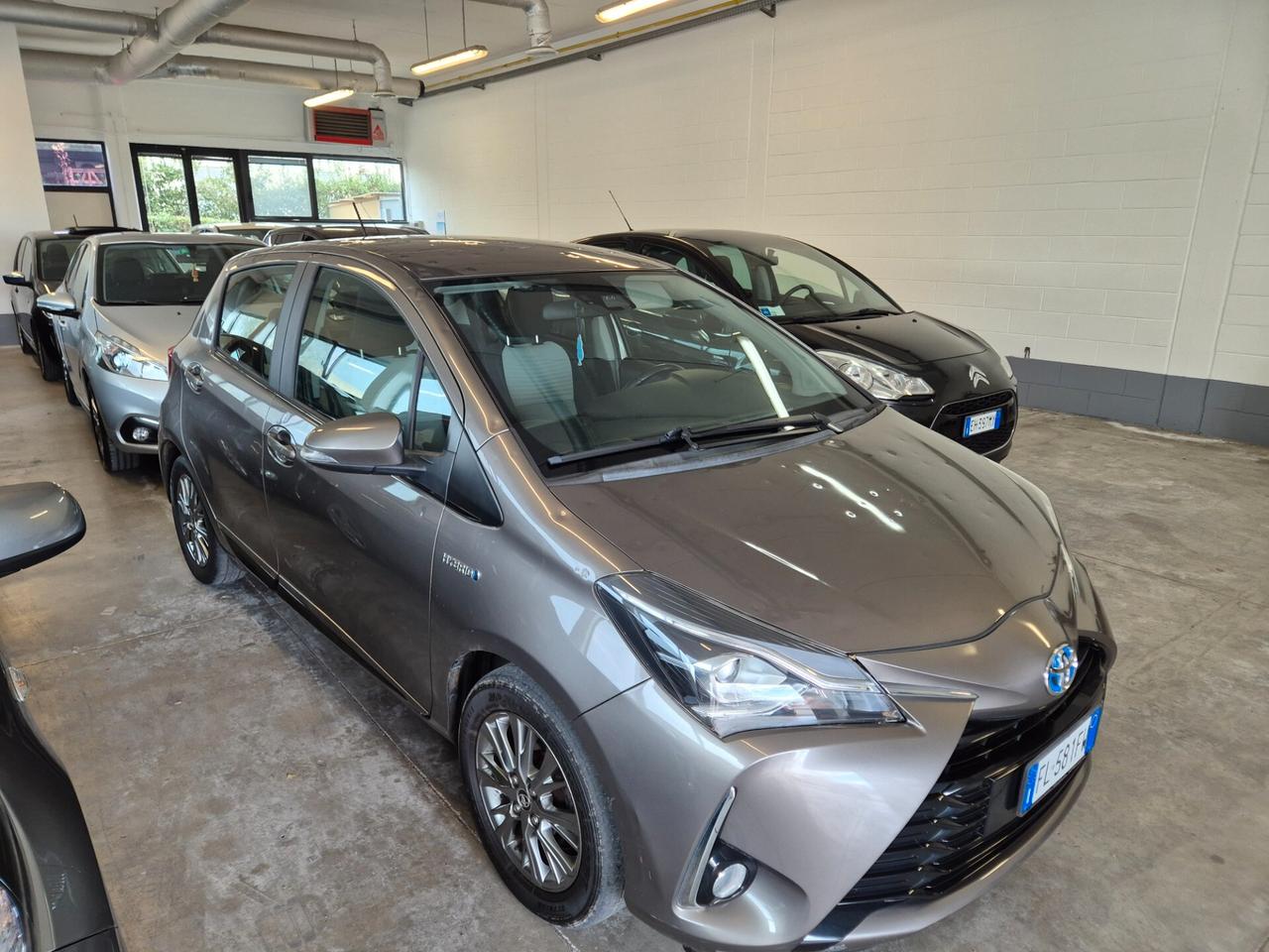 Toyota Yaris 1.5 Hybrid 5 porte Cool GRANDINATA
