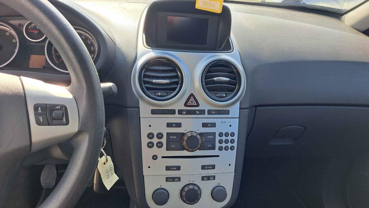 Opel Corsa 1.2 Benzina 80Cv Sport