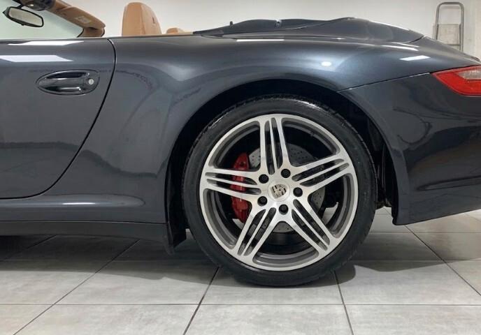 Porsche 911 Carrera 4S Cabriolet