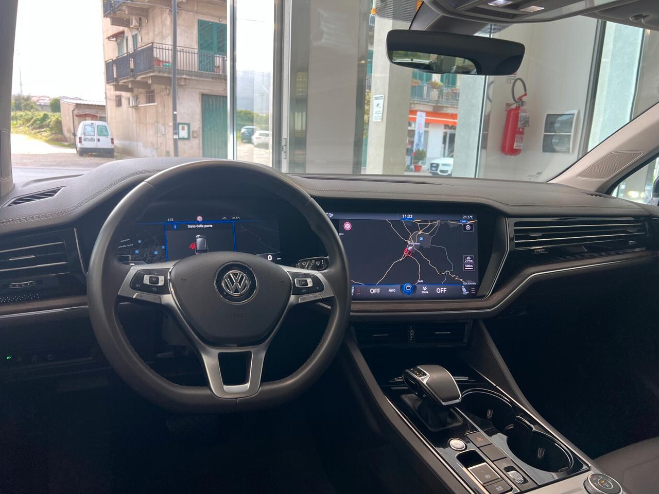 Volkswagen Touareg R LINE 3.0 V6 TDI 286 CV SCR