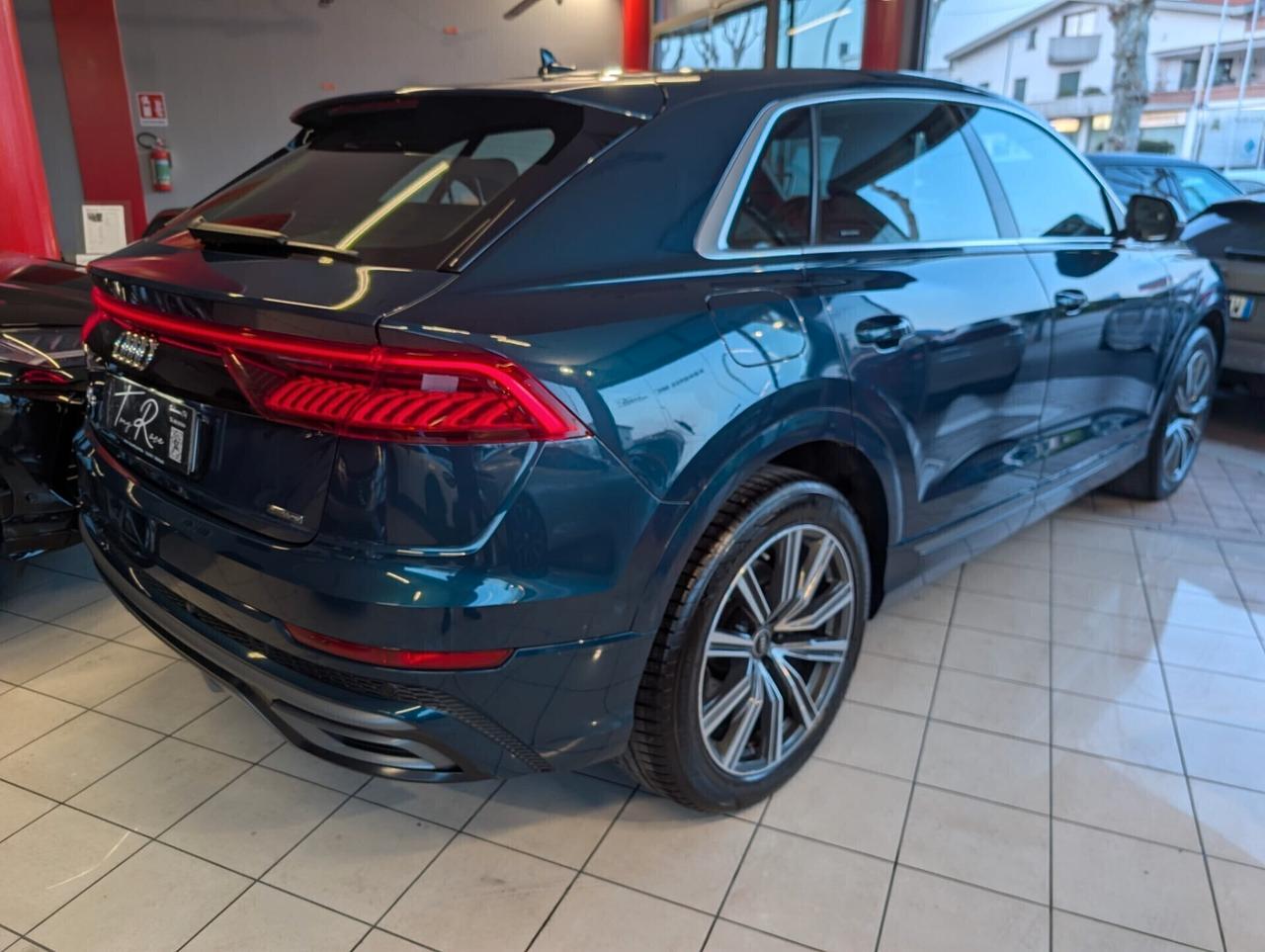 Audi Q8 45 TDI quattro 3.0 diesel S-LINE IVA ESPOSTA