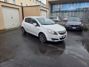 Opel corsa 1.3 cdti diesel neopatentati 5p