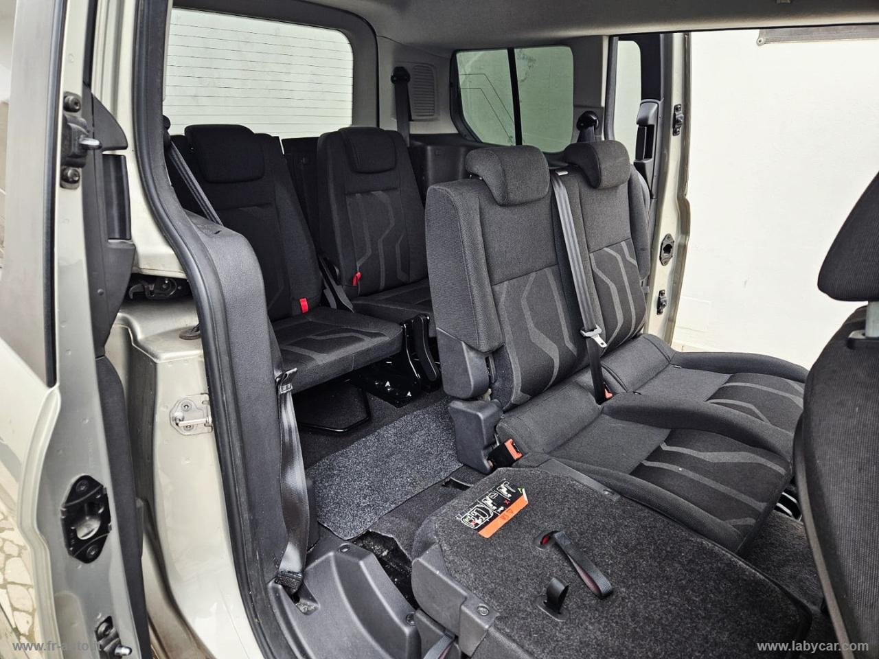 FORD Tourneo Connect7 1.6 TDCi 115 CV Tit.