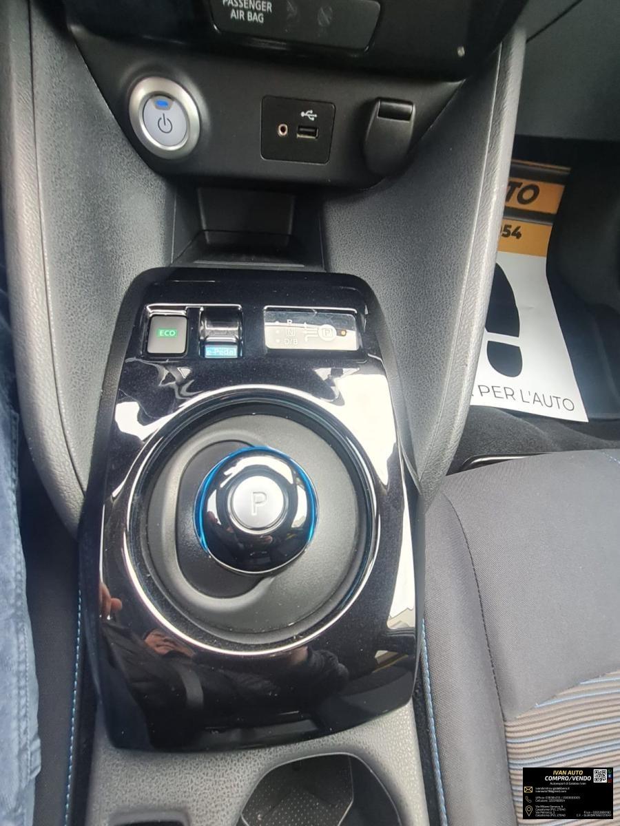 NISSAN Leaf Tekna 40 kWh-Elettrica-19.000 Km