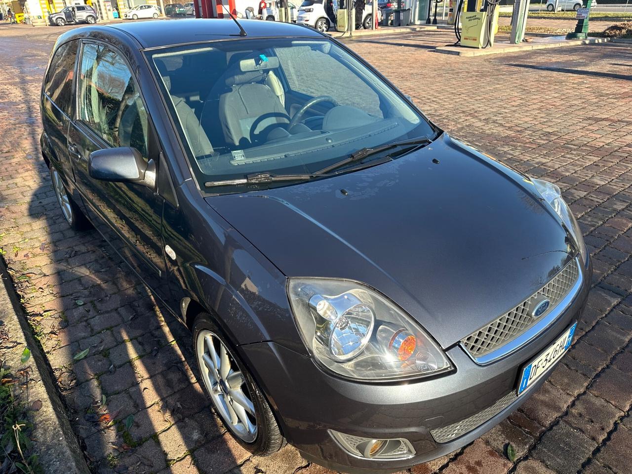 Ford Fiesta 1.2 benz 2007 NEOPATENTATI