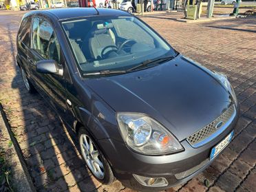 Ford Fiesta 1.2 benz 2007 NEOPATENTATI