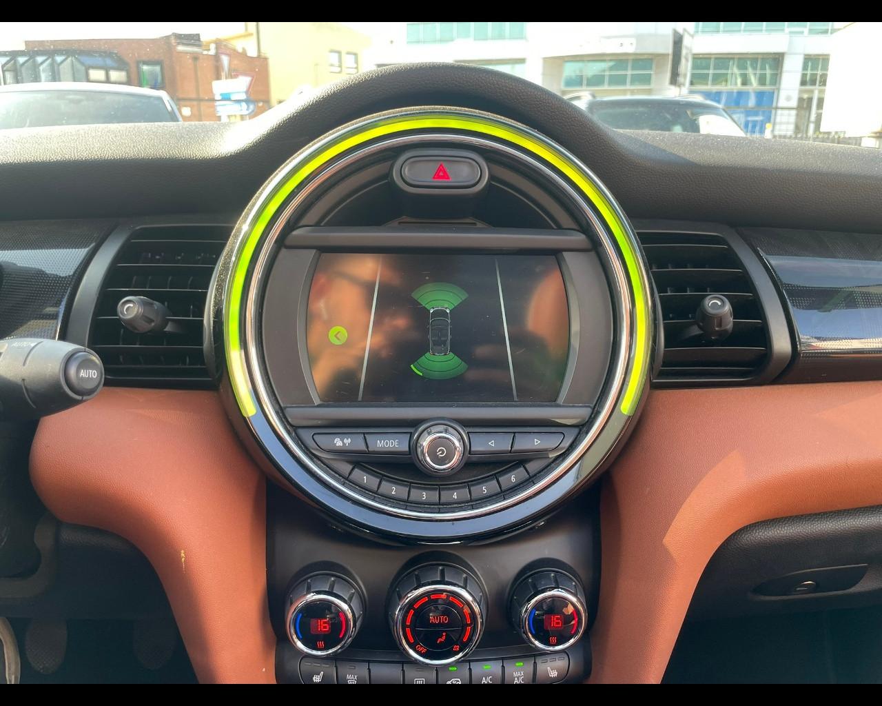 MINI Mini Cbr. (F57) - Mini 1.5 Cooper Hype Cabrio