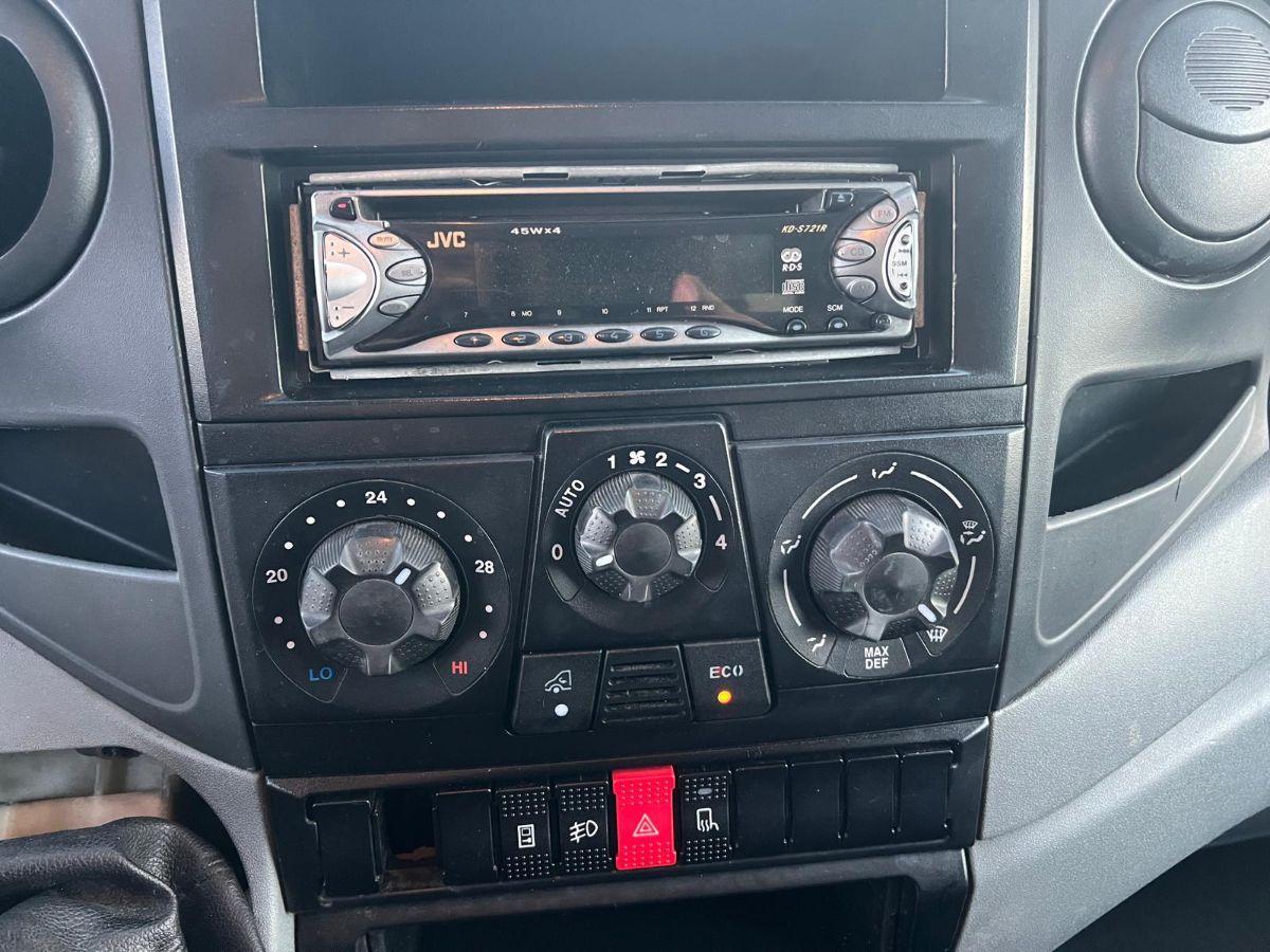 IVECO Daily 35C12 CENTINA E TELO CENTINATO 4.5 Metri