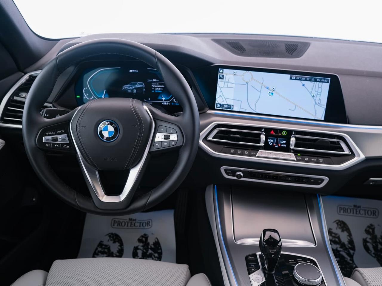 BMW X5 xdrive45e xLine auto - KM0 - IVA ESPOSTA