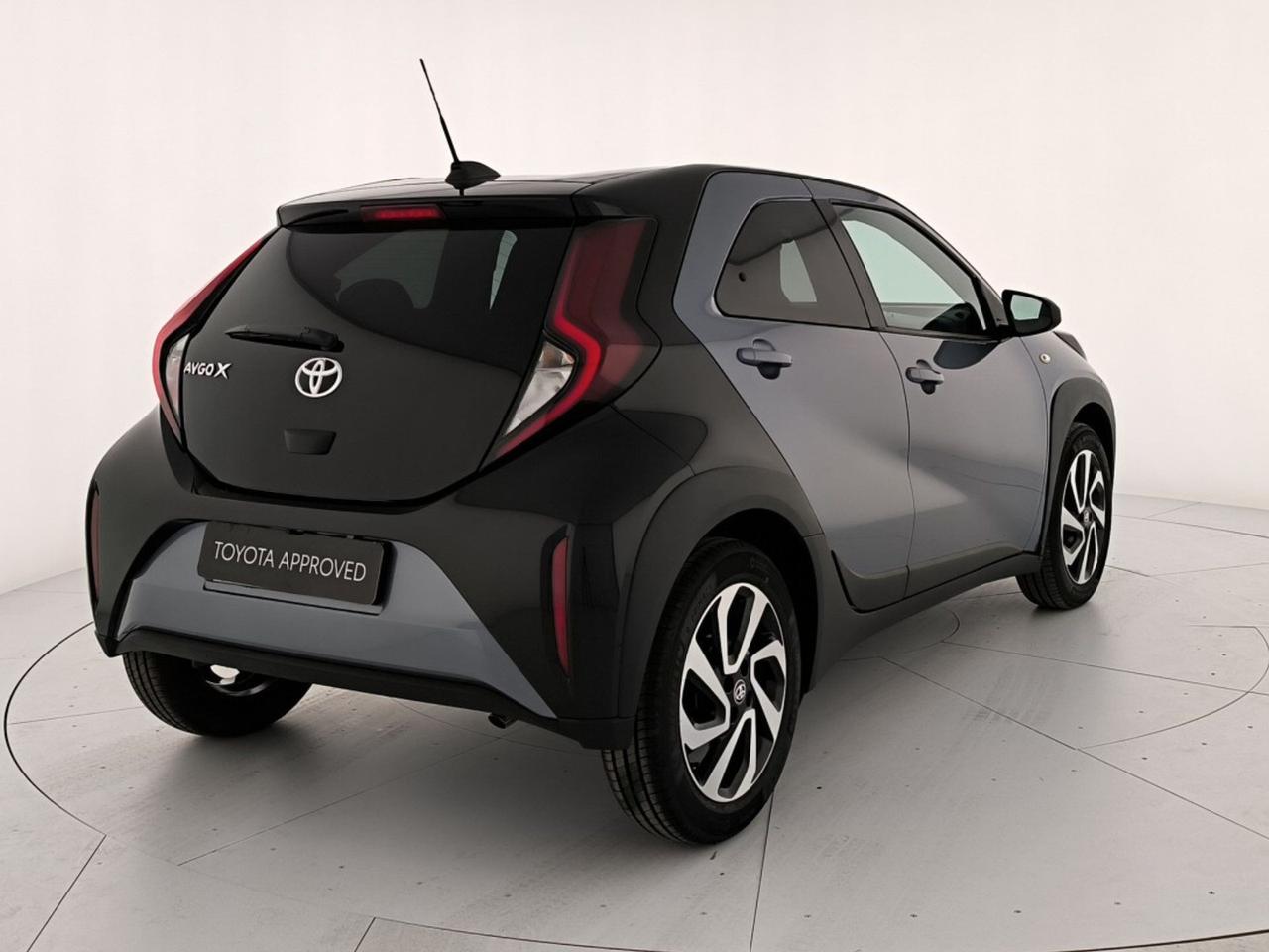Toyota Aygo x 1.0 trend 72cv