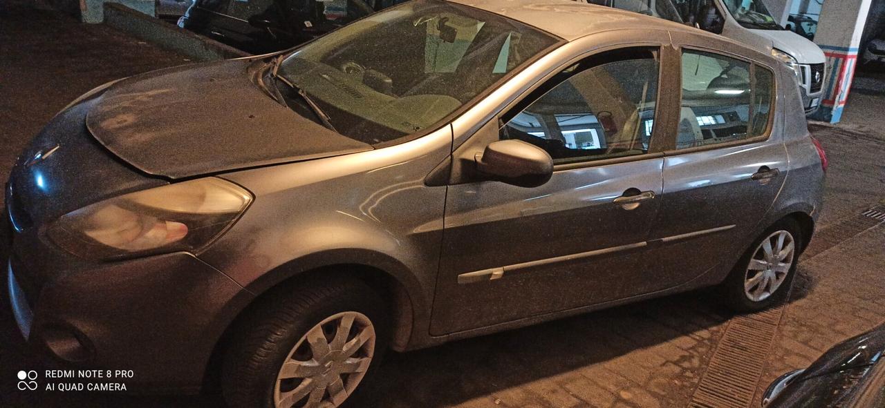 Renault Clio 1.2 16V 5 porte Luxe