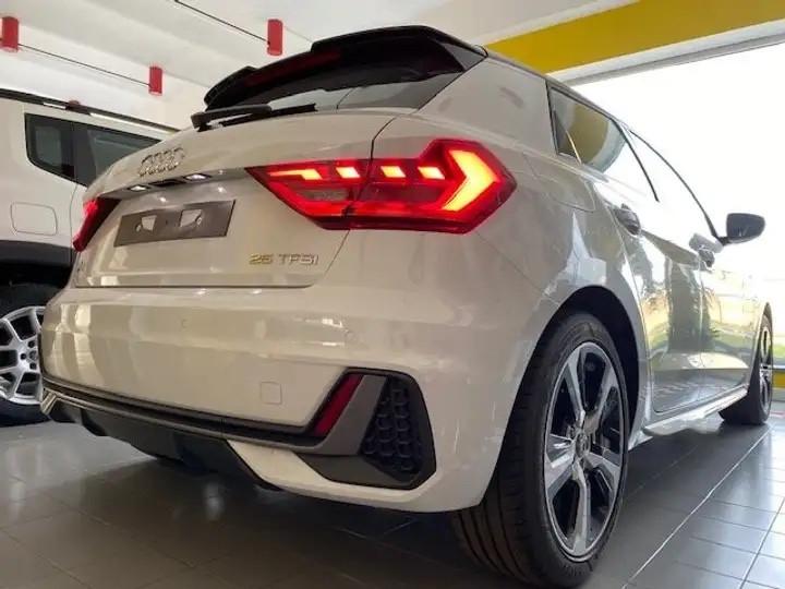 Audi A1 SPB 30 TFSI S line edition
