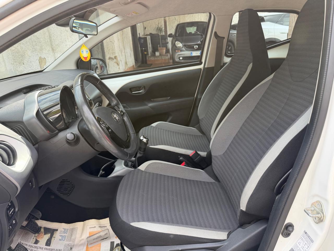 Toyota Aygo 1.0 VVT-i 72 CV 5 porte x-cool