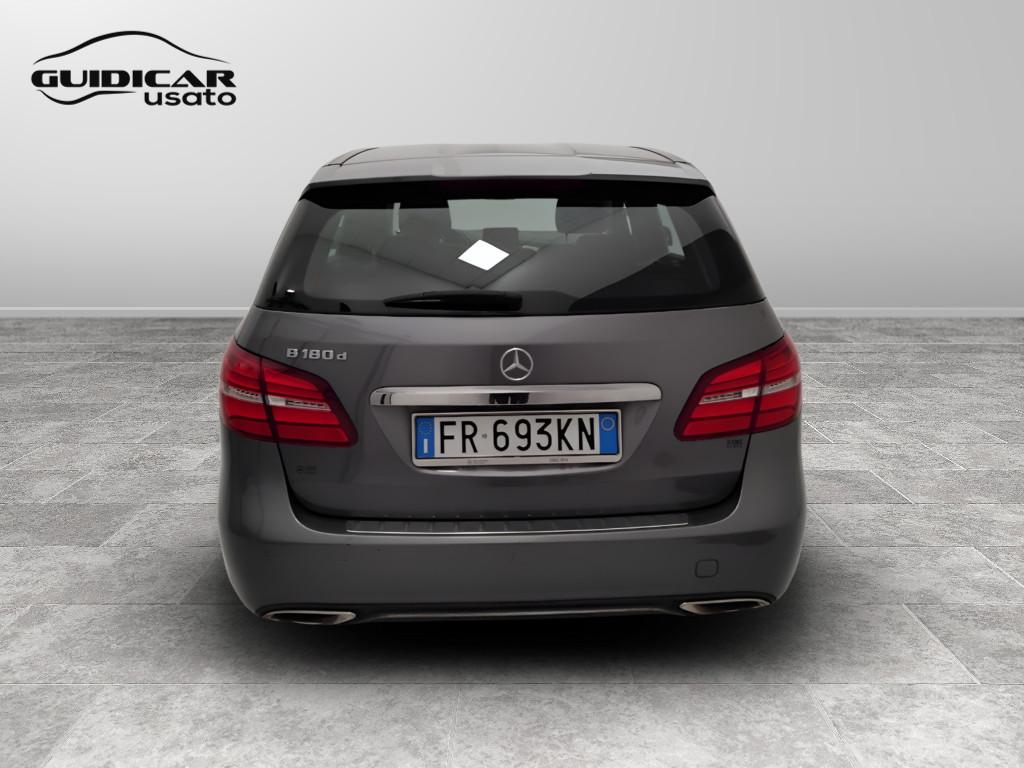 Mercedes-Benz Classe B - T246 - B 180 d (cdi) Executive auto FL E6