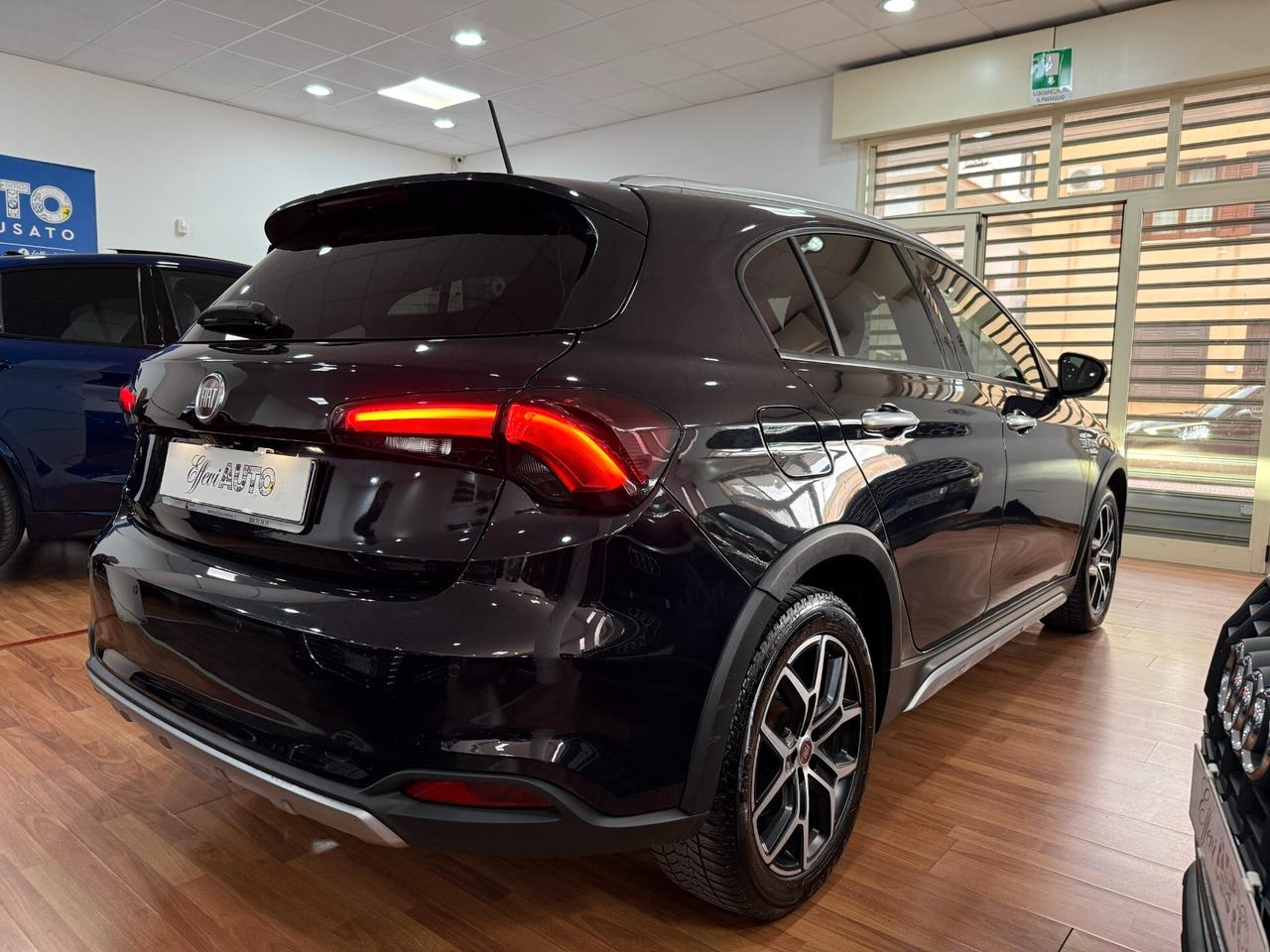 FIAT TIPO 1.6 MJT 130CV CROSS 5PORTE - 2022