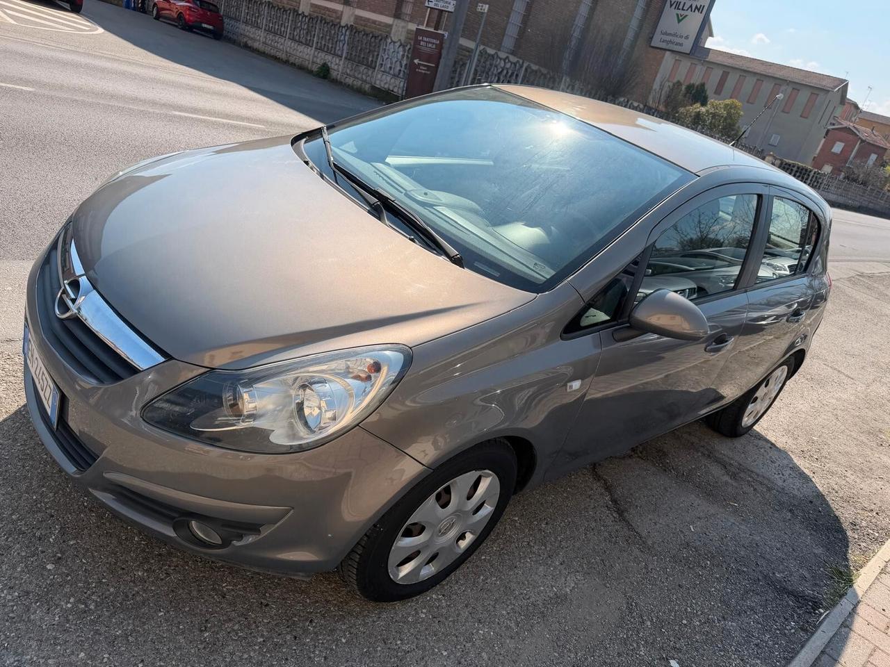 Opel Corsa 1.2 5P. Cosmo