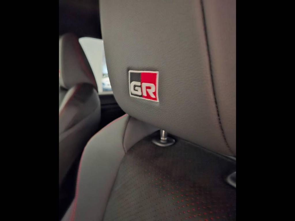 Toyota Yaris Cross 1.5 H GR Sport FWD E-CVT