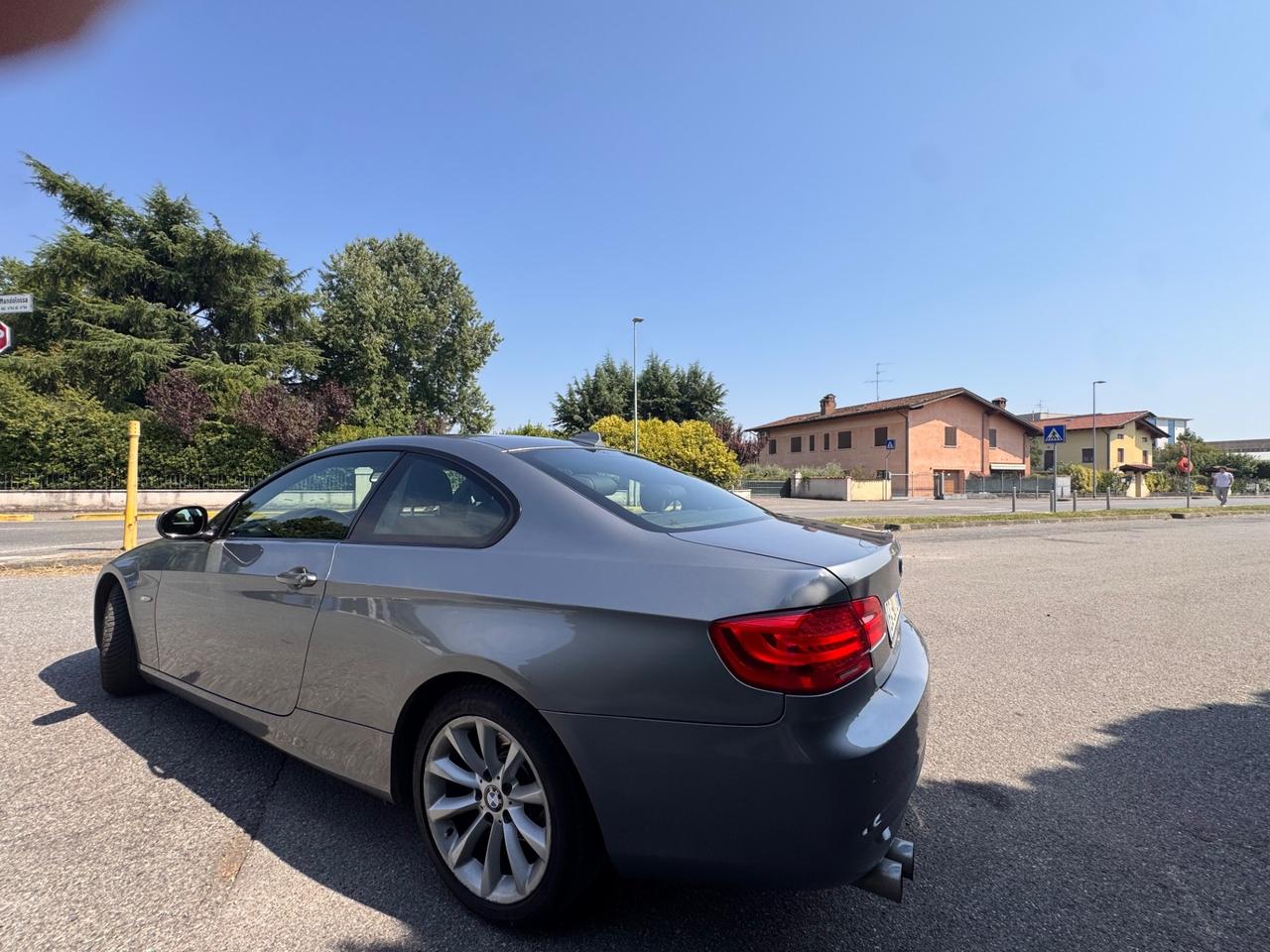 Bmw 320 320, futura, anno 2011, 2.0 diesel, automatico