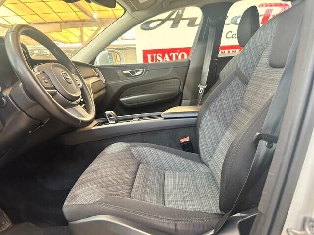 Volvo XC 60 XC60 B4 (d) automatico Core