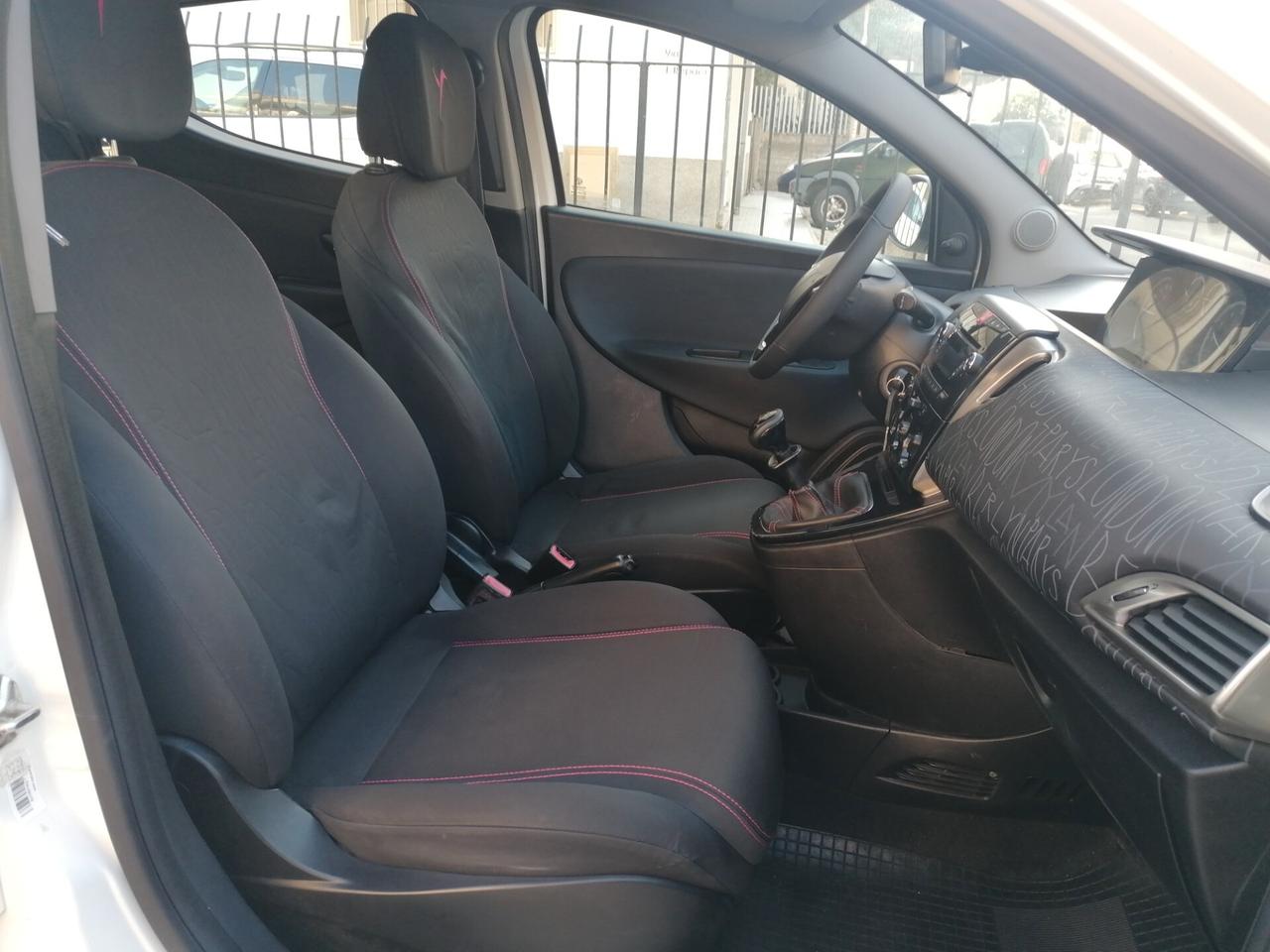Lancia Ypsilon 1.2 69 CV 5 porte GPL Ecochic Elefantino