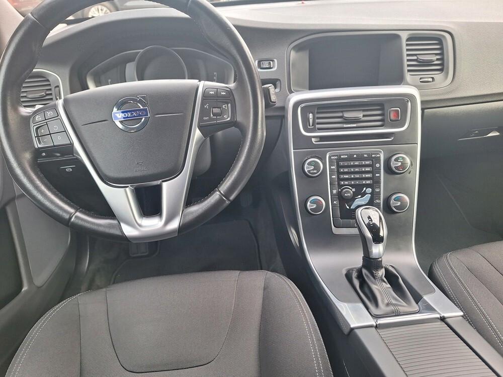 Volvo V60 D2 Kinetic - cambio automatico -