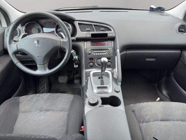 PEUGEOT 3008 1.6 HDi 112CV cambio robotizzato Tecno