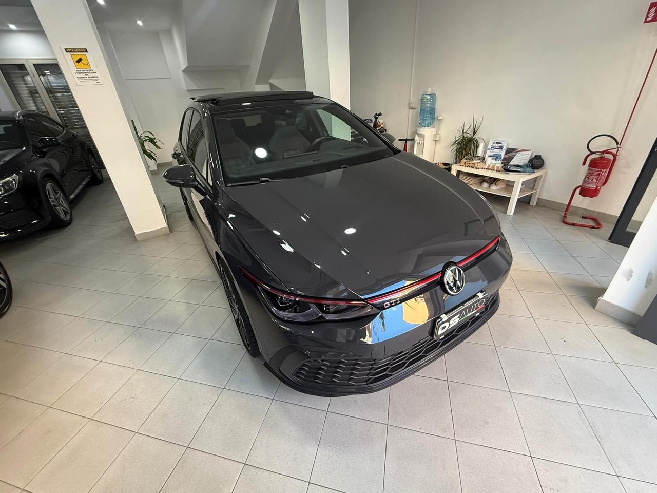 Volkswagen Golf GTI 2.0 TSI DSG