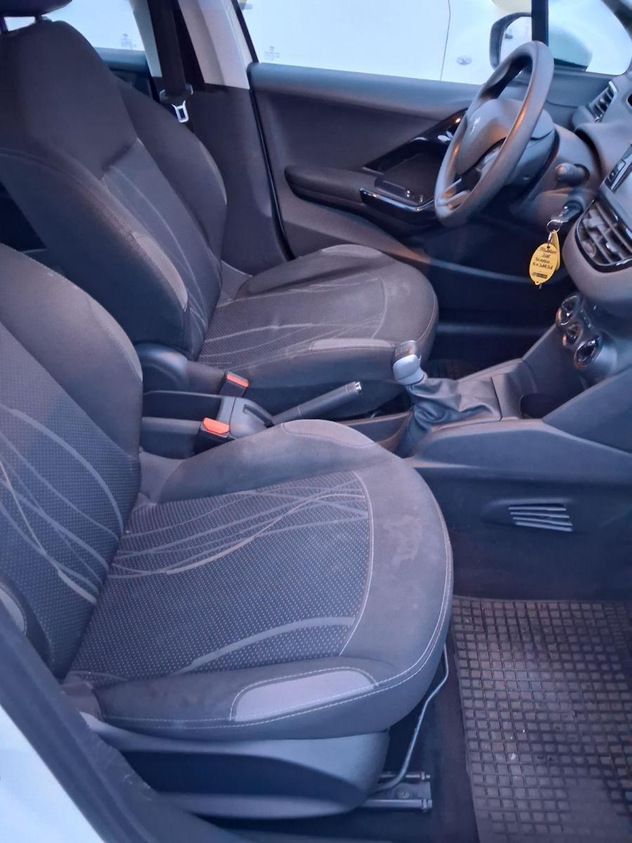 PEUGEOT - 208 - 1.4 HDi 68 CV 5p. Allure