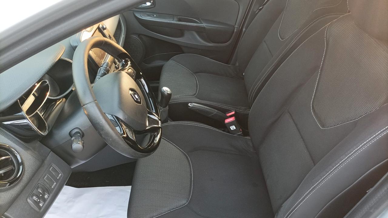 Renault Clio Sporter 1.2 75CV Live