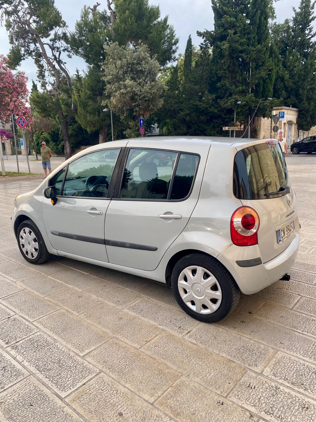 Renault Modus 1.5 dCi 82CV GANCIO TRAINO