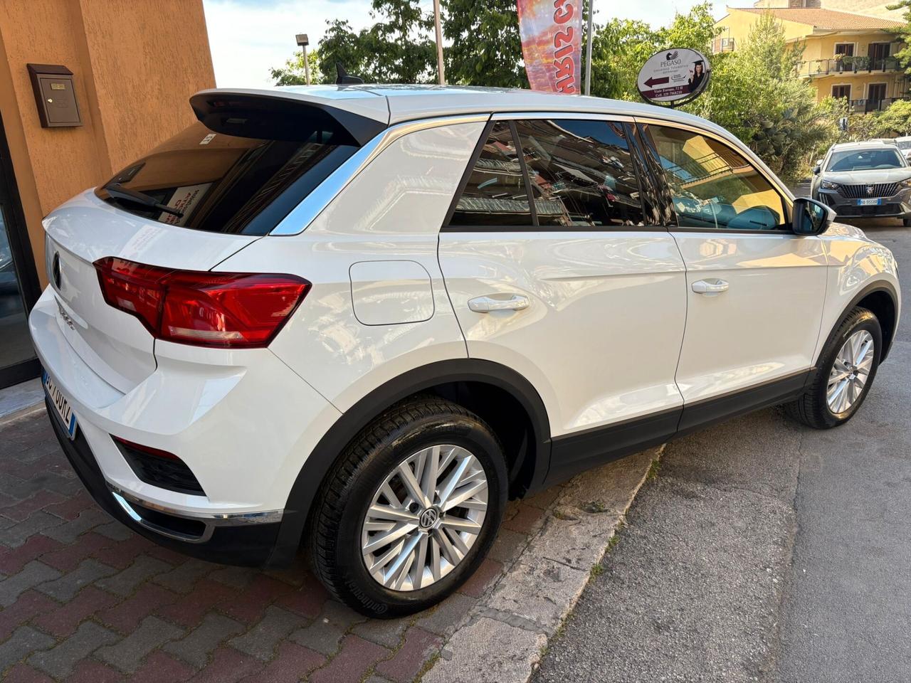 Volkswagen T-Roc 1.6 TDI SCR Business BlueMotion Technology