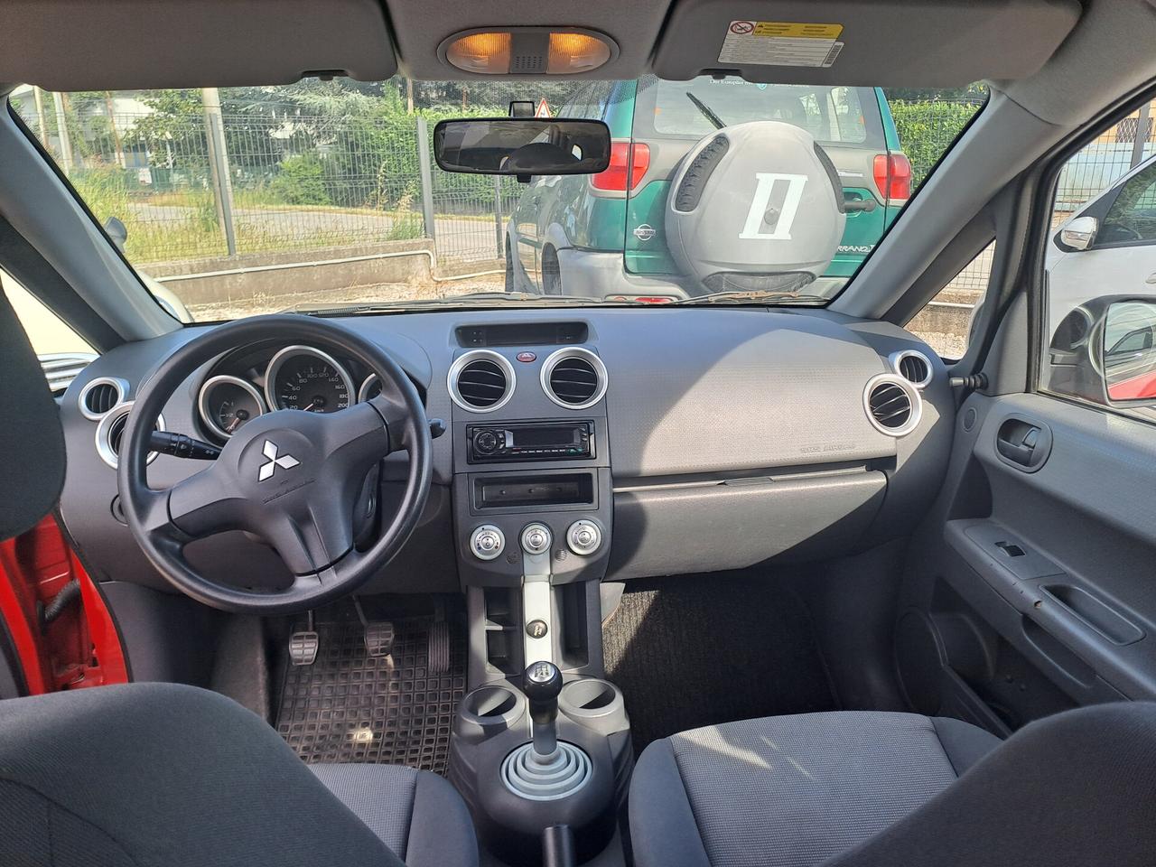 Mitsubishi Colt 1.1 12V 5p. -2006