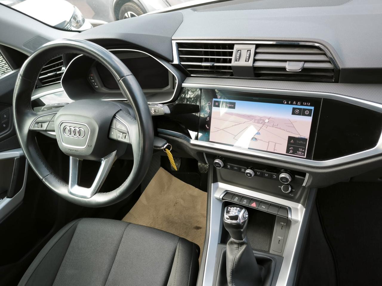 Audi Q3 35 TDI Business