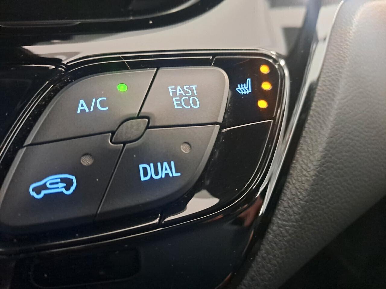 Toyota C-HR 2.0 Hybrid E-CVT Morebusiness CV 184