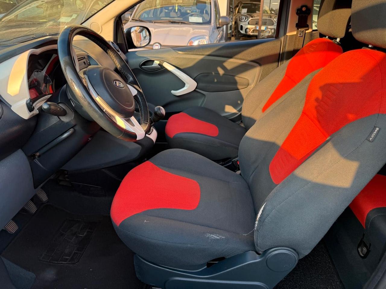 Ford Ka 1.2 8V 69CV Titanium