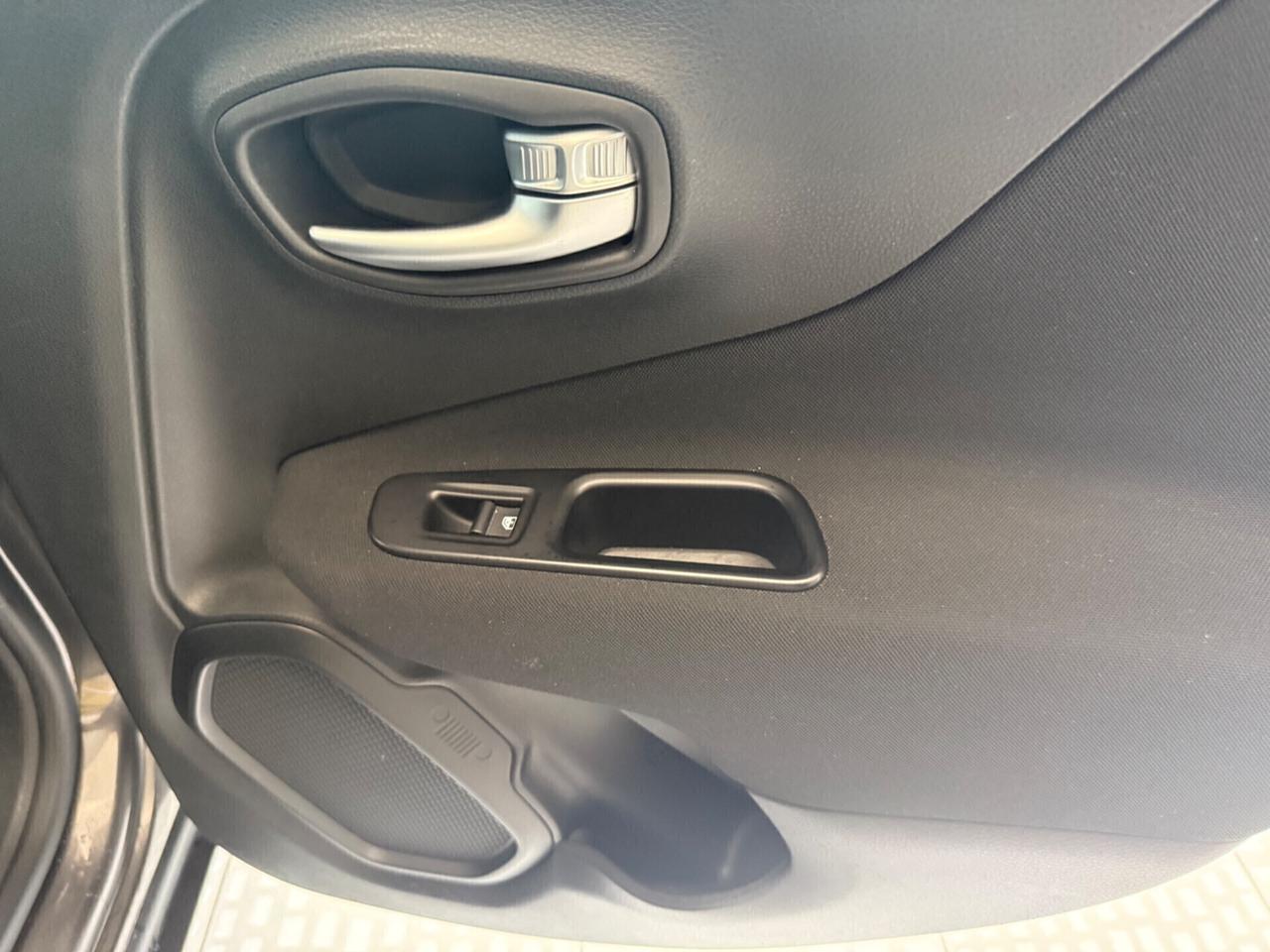 Jeep Renegade 1.6 Mjt DDCT 120 CV S